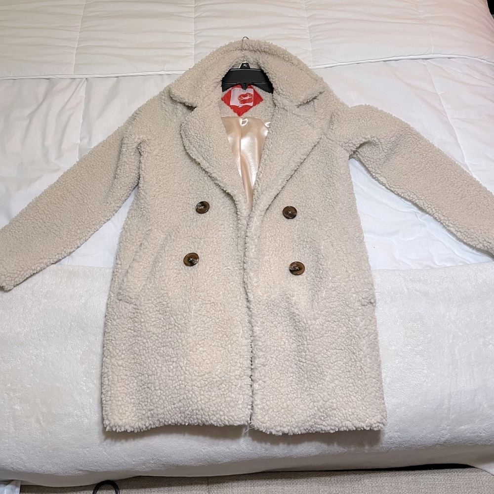 Fashion Nova Coat Size Small